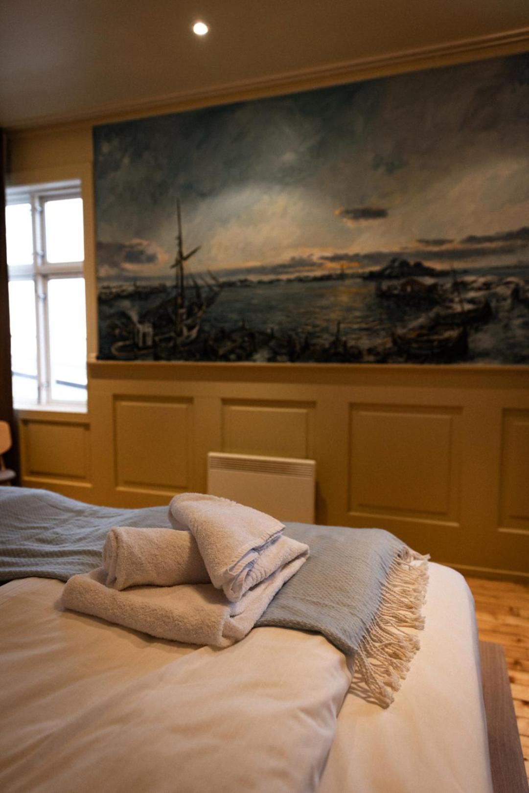 Skata Boutique Hotel Henningsvaer Bagian luar foto