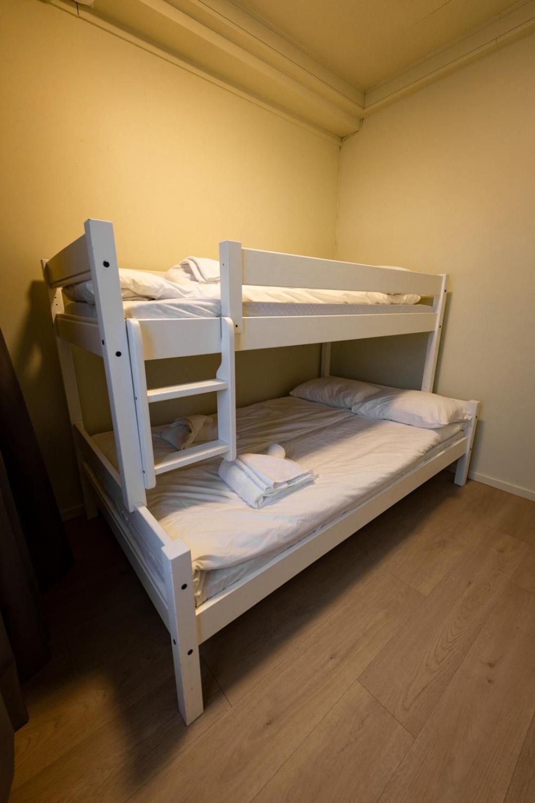 Skata Boutique Hotel Henningsvaer Bagian luar foto